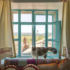  Oda ve Kahvaltı Hobbithousebademler